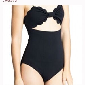 𝅺CHEEKY gal one piece scallop bathing suit